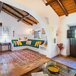 Casa de Férias Alice - Confortável Com Piscina Em Albufeira