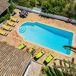Alice - Confortável Com Piscina Em *